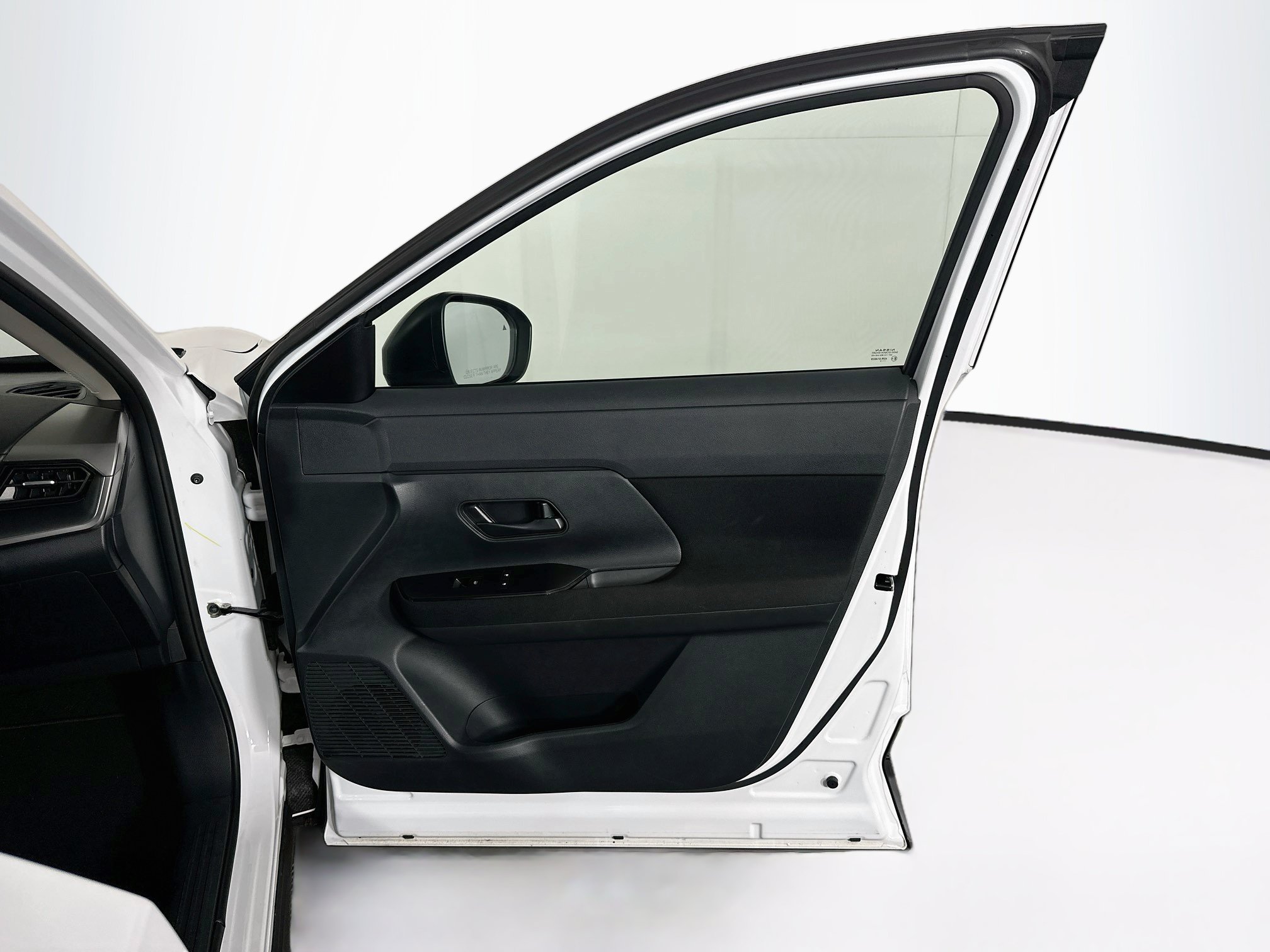 Used 2025 Nissan Kicks S FWD image 29