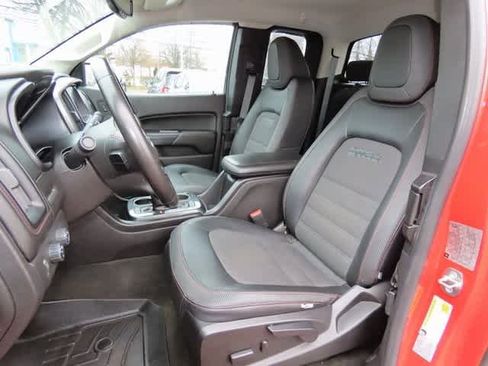 Used 2016 GMC Canyon SLE w/ All Terrain Package image 12