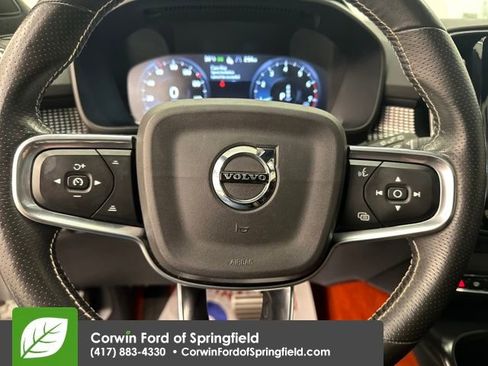 Used 2021 Volvo XC40 T5 R-Design w/ Protection Package Premier image 32