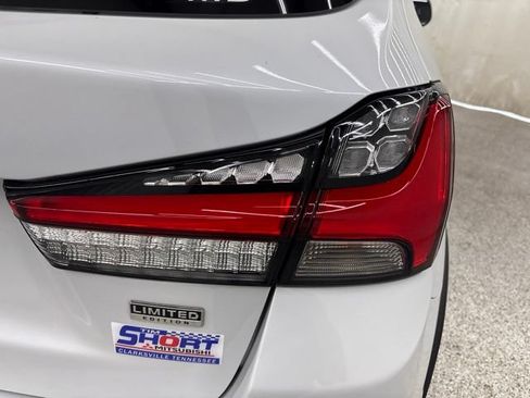 Used 2024 Mitsubishi Outlander Sport AWD image 8