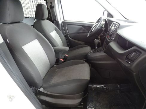 Used 2019 RAM ProMaster City Tradesman SLT image 14