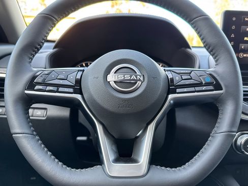 New 2025 Nissan Altima 2.5 SL image 19