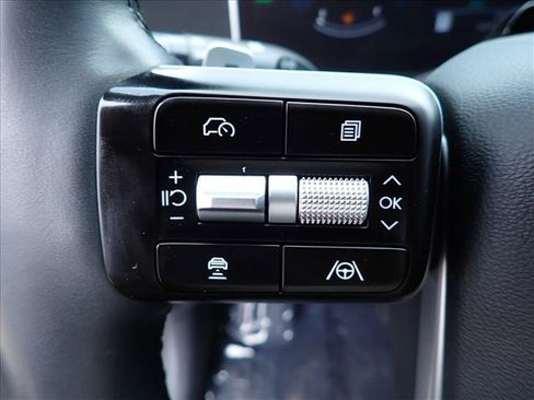 Used 2025 Hyundai Santa Fe SEL AWD/4WD image 18