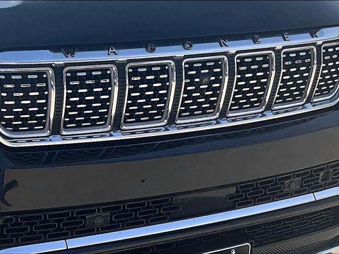 Used 2022 Jeep Grand Wagoneer Series III w/ Flexible Seating Group AWD/4WD image 29