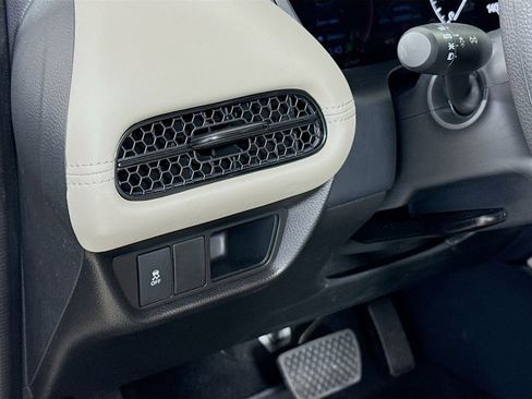 New 2026 Honda HR-V LX image 10