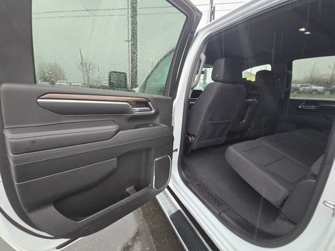 Used 2024 Chevrolet Silverado 3500 LT image 12