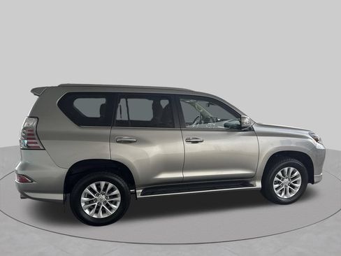 Used 2023 Lexus GX 460 Premium w/ Premium Package AWD/4WD image 10