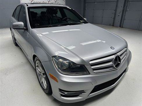 Used 2012 Mercedes-Benz C 300 4MATIC Sedan image 9