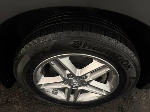 Used 2023 Hyundai Kona SE image 15