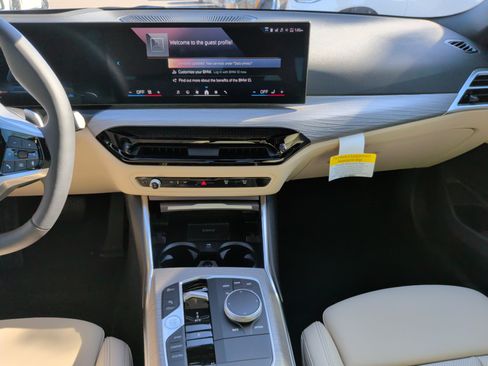 Used 2026 BMW 330i Sedan w/ Premium Package RWD image 25