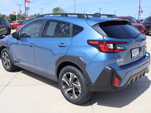 Used 2024 Subaru Crosstrek 2.0i Premium w/ Popular Package #3 AWD/4WD image 8