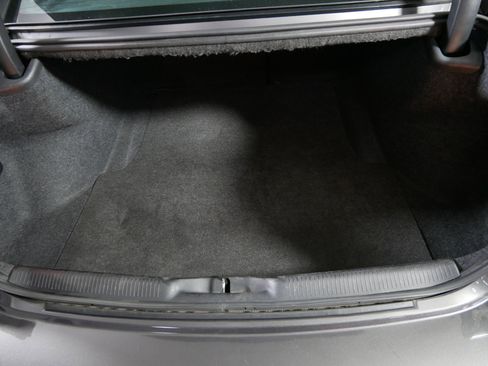 Used 2019 Dodge Charger SXT w/ Plus Group image 18