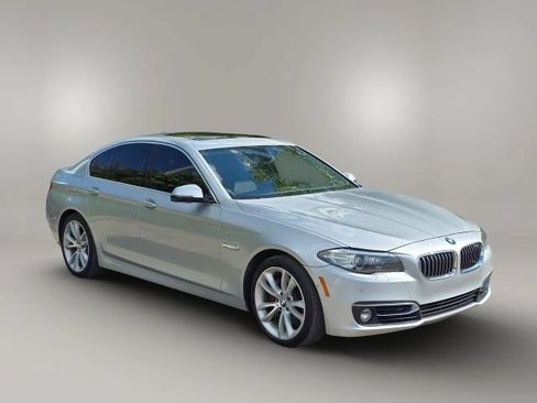 Used 2014 BMW 535i xDrive Sedan AWD/4WD image 3