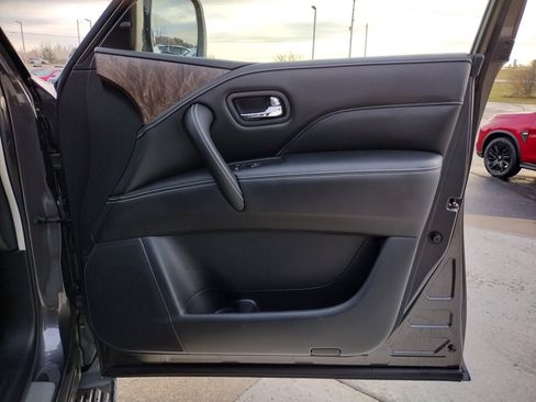 Used 2022 INFINITI QX80 Premium Select w/ Cargo Package image 27