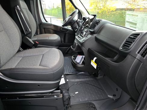New 2026 RAM ProMaster 1500 w/ Premium Convenience Group image 18