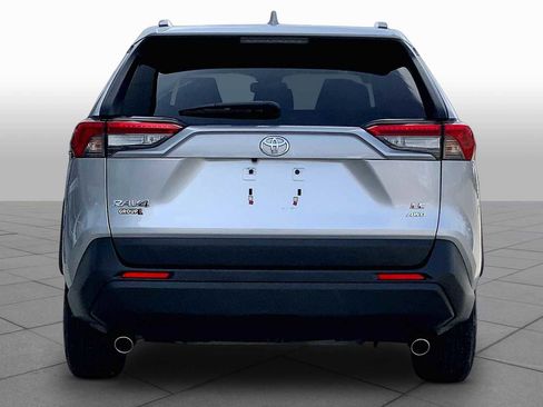 Used 2019 Toyota RAV4 LE w/ All Weather Liner Package image 5