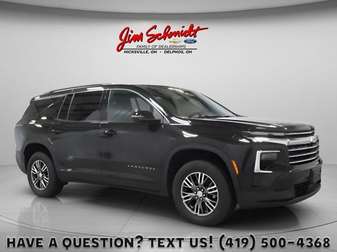 Used 2024 Chevrolet Traverse LT AWD/4WD image 1