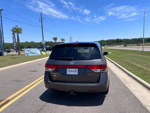 Used 2015 Honda Odyssey Touring image 8