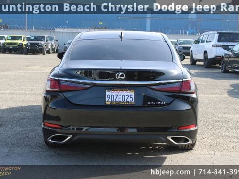 Used 2023 Lexus ES 350 w/ Premium Package image 4
