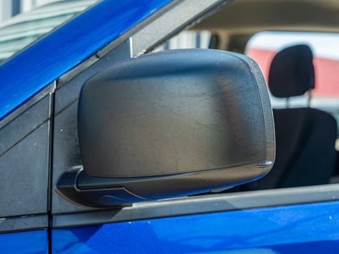 Used 2018 Dodge Grand Caravan SE w/ UConnect Hands-Free Group image 10