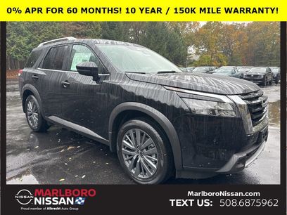New 2025 Nissan Pathfinder SL w/ SL Premium Package