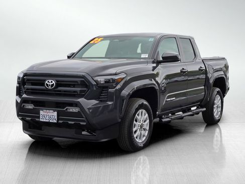 Used 2025 Toyota Tacoma SR5 AWD/4WD image 8