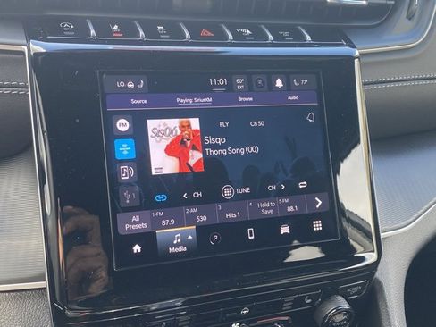 New 2025 Jeep Grand Cherokee Altitude w/ Trailer Tow Package image 20