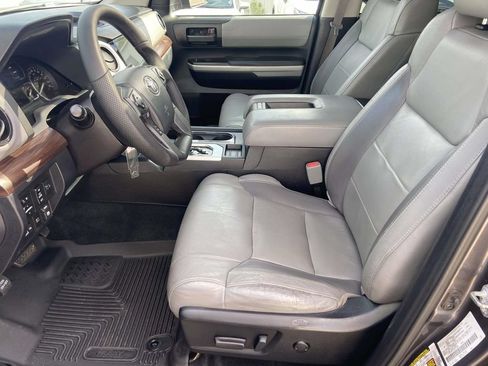 Used 2018 Toyota Tundra Limited AWD/4WD image 16