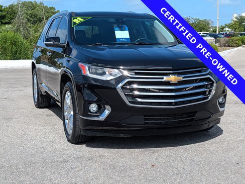 Used 2021 Chevrolet Traverse High Country image 1