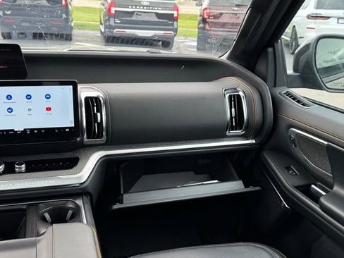 Certified 2025 Ford Expedition Tremor AWD/4WD image 40