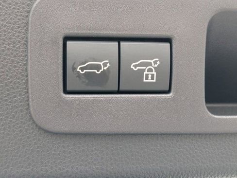 New 2025 Lexus LX 600 4WD w/ Luxury Package image 23