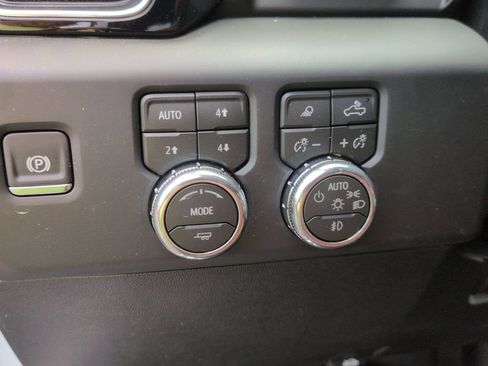 New 2026 GMC Sierra 3500 Denali Ultimate w/ LPO, Black Badging Package AWD/4WD image 28