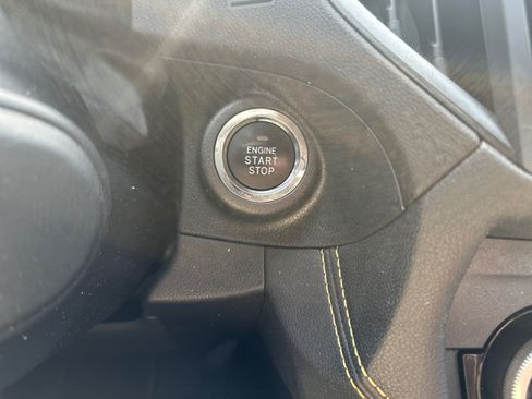 Used 2022 Subaru Crosstrek 2.5i Sport AWD/4WD image 30