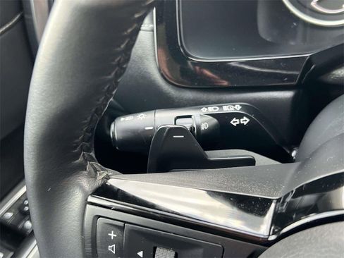 Certified 2024 Nissan Pathfinder SL image 21