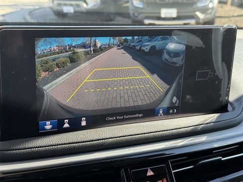 Certified 2025 Acura MDX SH-AWD image 17