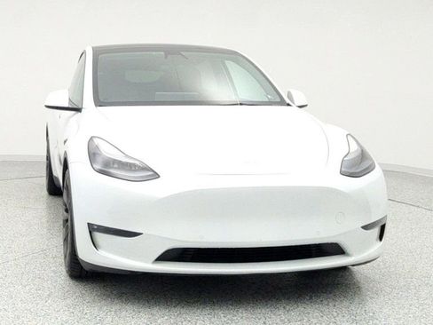 Used 2022 Tesla Model Y Performance image 2