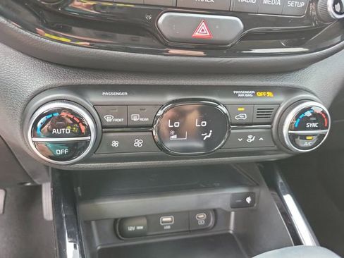 Certified 2023 Kia Soul GT-Line w/ GT-Line Technology Package FWD image 23