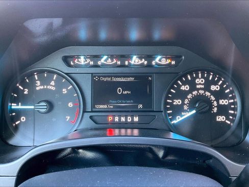 Used 2018 Ford F150 XL w/ Equipment Group 101A Mid image 24