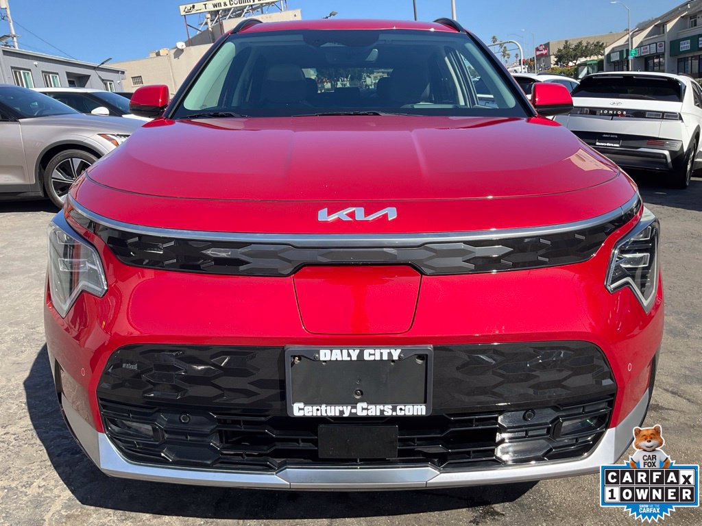 Used 2023 Kia Niro Wave FWD image 2