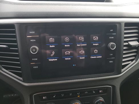 Used 2019 Volkswagen Atlas SE image 14