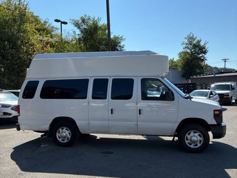 Used 2011 Ford E-350 and Econoline 350 Extended Super Duty w/ PWR Group image 6