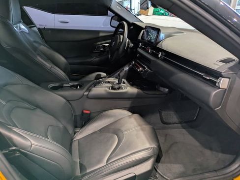 Used 2022 Toyota Supra Premium w/ Driver Assist Package image 10