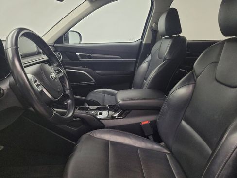 Used 2020 Kia Telluride LX FWD image 17