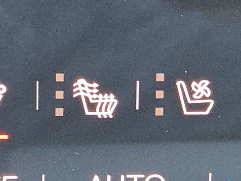 New 2026 GMC Yukon XL Denali image 7