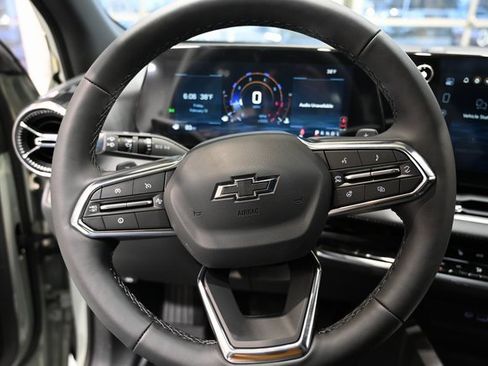 New 2026 Chevrolet Equinox LT w/ Convenience Package II image 21