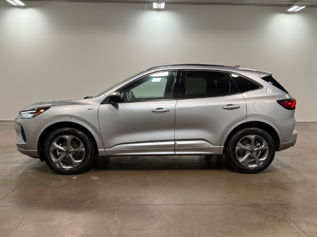 Used 2024 Ford Escape ST-Line AWD/4WD image 6