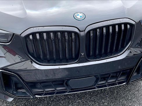 Used 2024 BMW X5 xDrive50e w/ M Sport Package image 27