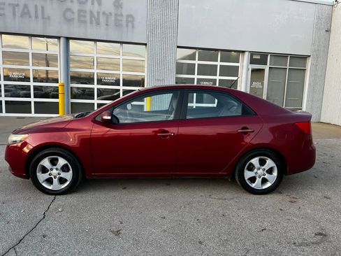 Used 2010 Kia Forte EX image 3