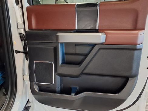 Used 2019 Ford F350 Platinum w/ Platinum Ultimate Package image 12