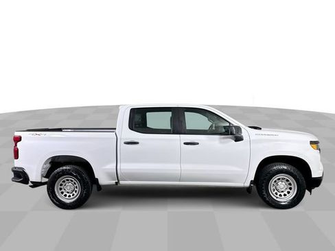 Used 2023 Chevrolet Silverado 1500 W/T w/ Trailering Package AWD/4WD image 9